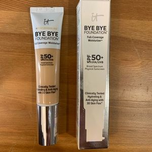 New! IT Cosmetics Bye Bye Foundation in Medium
